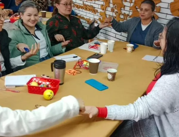 Bogotá capacita a funcionarios para mejorar la atención a niños y niñas 