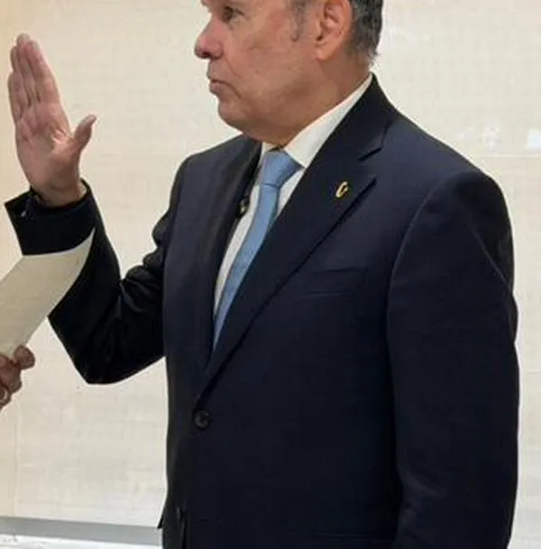 Efraín Cepeda vuelve a la presidencia del Partido Conservador: fue decisión unánime