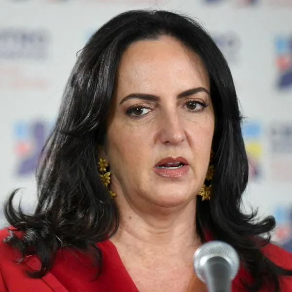 Colombian leader of the opposition in the Senate, Maria Fernanda Cabal, delivers a speech a day after the inauguration of leftist Gustavo Petro as President in Bogota, on August 8, 2022. Gustavo Petro, the first left-wing president in Colombia's history, was sworn in on Sunday in front of hundreds of thousands of people in Bogota, calling on armed groups to sign peace and end the "war against drugs". (Photo by DANIEL MUNOZ / AFP)