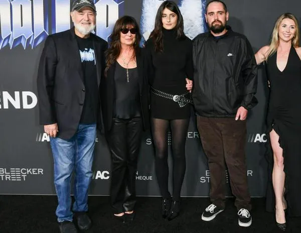 El hijo de Rob Reiner enfrentará dos cargos de asesinato por la muerte de sus padres