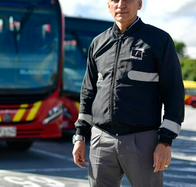 Roberto Mora: 22 años al volante de un articulado de Transmilenio viendo cómo cambia Bogotá