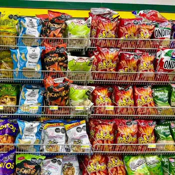 Qué va a subir de precio en 2026 por reforma tributaria: gaseosa, papas y más