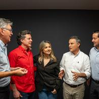 Hijo de Santos, contra Vicky Dávila por alianza que hizo con precandidatos