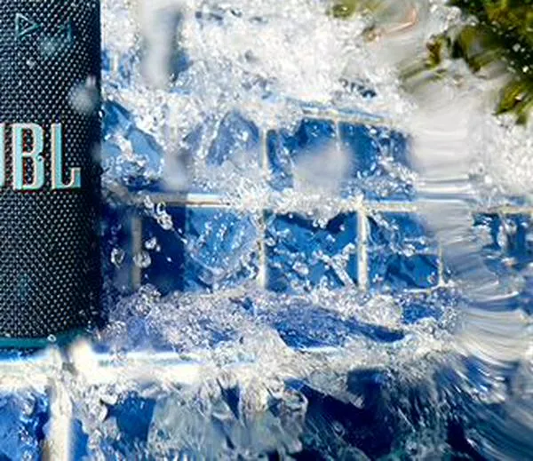 Probamos el JBL Grip: un parlante portátil para prender la fiesta este fin de año