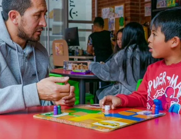 Descubre los 10 mil nuevos ejemplares de libros y juegos de mesa en BibloRed 