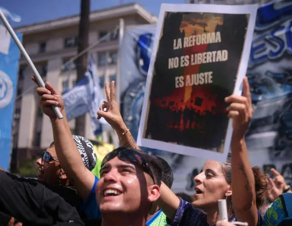 “No a la reforma laboral”: sindicatos en Argentina se toman las calles contra Milei