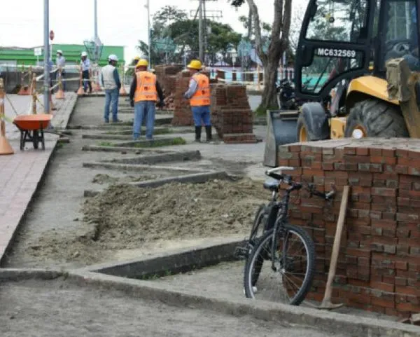 Veeduría sobre obras en Manizales: 48% de contratos suspendidos y 6 hallazgos más 