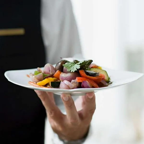 Cómo llegar al restaurante con meseros ciegos en Bogotá y cómo funciona el lugar