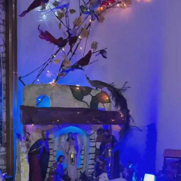 Don Fernando y su casa en Armenia donde la Navidad vive todo el año