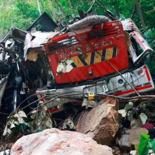Destapan problemas que tenía bus donde murieron estudiantes y anuncian sanciones