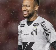 Todo un éxito la operación de Neymar para corregir su lesión; "el jugador está bien"