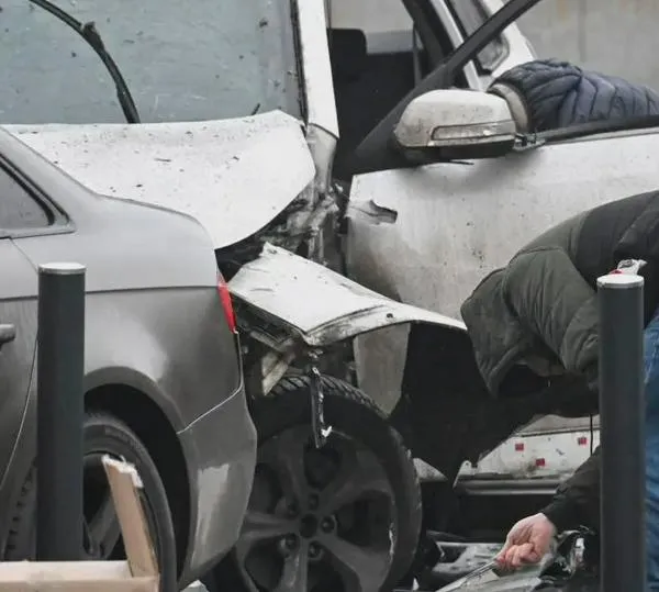 General ruso muere por bomba que pusieron en su carro, que estalló a escasos metros de su casa