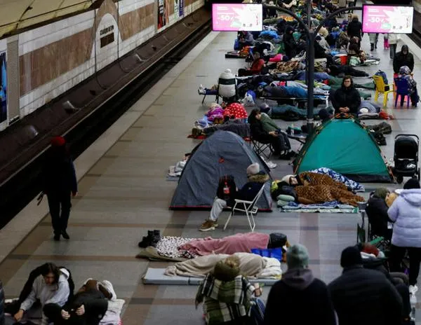 Guerra en Ucrania: ataque aéreo ruso sobre Kiev tras el cierre de la reciente ronda de negociaciones en Miami