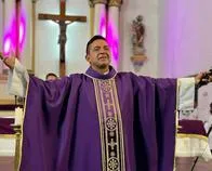 El padre Chucho lleva varios años oficiando sus misas en la misma iglesia.