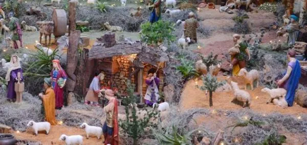 Tiene 100 años y sus movimientos llaman la atención, este es el pesebre que encanta en un municipio de Caldas 