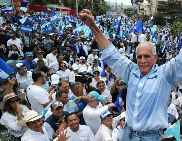 Honduras: OEA avala triunfo de Asfura; Castro afirma que no estará “ni un día más, ni un día menos” como presidenta