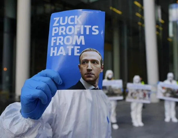 Activista británico contra la desinformación queda protegido contra eventual deportación