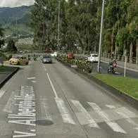 Una mujer se lanzó de taxi en movimiento en avenida de Manizales: ¿Qué pasó? 