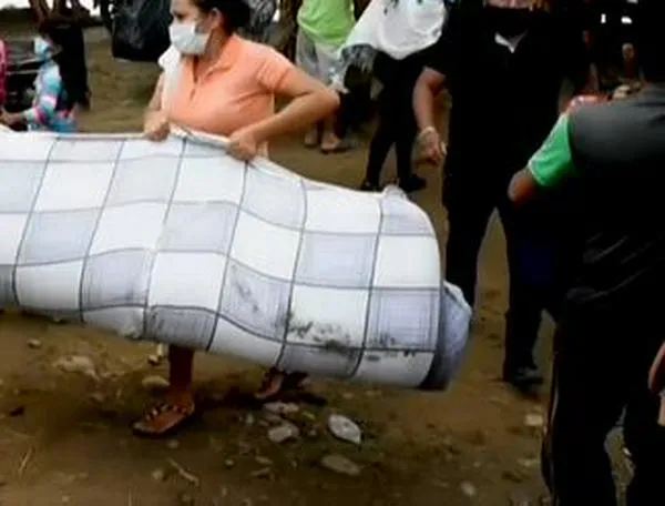 Más de 101.000 personas han sido desplazadas forzosamente en Colombia en 2025: Defensoría