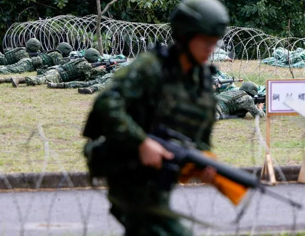 China dicta sanciones contra empresas estadounidenses por venta de armas a Taiwán