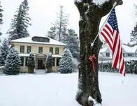 Miles de vuelos cancelados: tormenta invernal complica los viajes de fin de año en EE. UU.