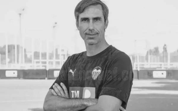 Luto en el fútbol español: director técnico falleció junto a sus tres hijos en un naufragio