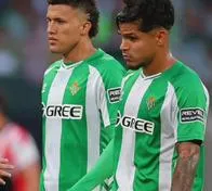 Mala noticia para 'Cucho' Hernández y Nelson Deossa; figura del Betis, 'baja' hasta febrero de 2026