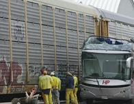 Más de una decena de muertos y casi 100 heridos deja un accidente de tren en México