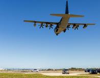 Trump mencionó destrucción de “gran instalación” en campaña antidrogas; Caracas no confirma