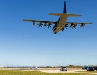 Trump mencionó destrucción de “gran instalación” en campaña antidrogas; Caracas no confirma