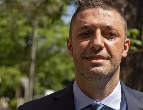 Confirman el embargo a dos hermanas y el abogado de Maradona por presunto fraude con su marca