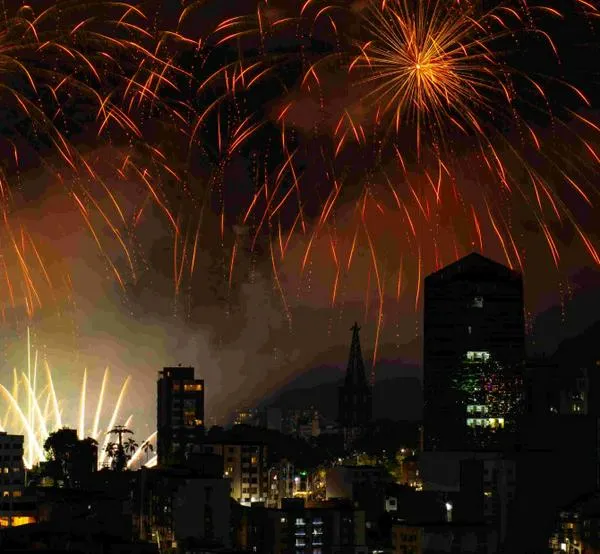 15 años de los pirotécnicos: más drones y menos pólvora, todo lo que debe saber del show en Manizales 