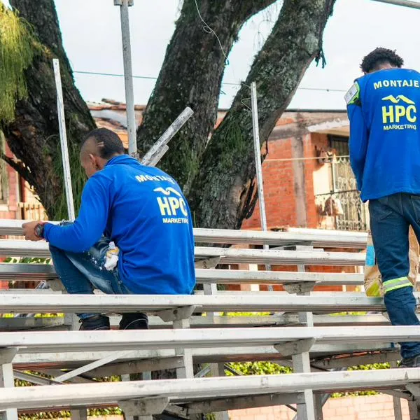 Autopista Sur vuelve a la normalidad tras desmontaje de la graderia de la Feria en Cali