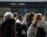 Eurostar reanuda servicio a través del túnel del Canal de la Mancha tras suspensión de trenes