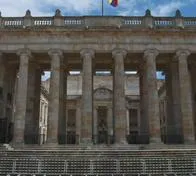 Gobierno nacional prepara decreto para eliminar prima de servicios que reciben los congresistas