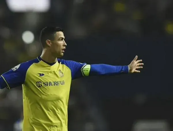 Cristiano Ronaldo hace goles hasta sin querer: anota y da otro paso hacia los 1.000 tantos