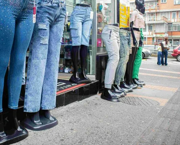 Entérese cuál es la tendencia de moda para este fin de año: los brillos resaltan entre lo más usado