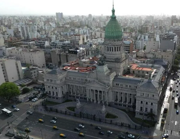 Un apagón afectó a casi un millón de usuarios en Buenos Aires bajo un calor extremo