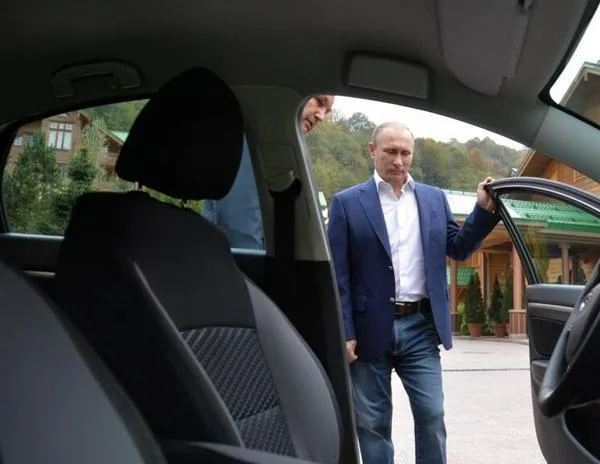 Dachas, residencias de lujo y palacios secretos: el imperio inmobiliario de Putin