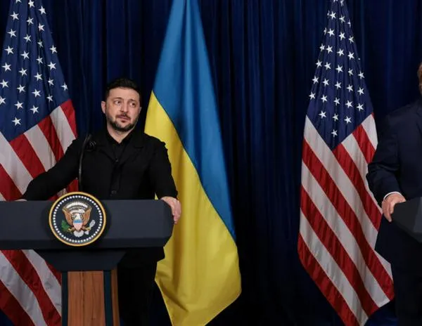 'Ucrania busca la paz, pero no a cualquier precio', afirma Zelenski