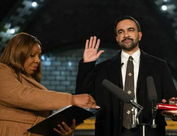 El primer alcalde musulmán de Nueva York, Zohran Mamdani, asume el cargo