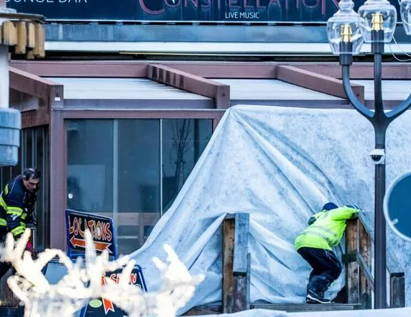 Suiza: "varias docenas" de personas habrían muerto por incendio en estación de esquí