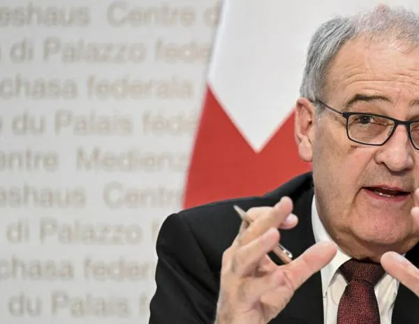 Suiza: al menos una cuarentena de muertos deja incendio en estación de esquí