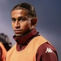 Revelan identidad de futbolista gravemente herido en incendio en bar de Suiza