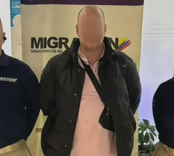 Capturan en aeropuerto de Medellín a ciudadano británico buscado por tentativa de homicidio