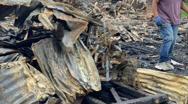 Imágenes | Panorama tras fuerte incendio que consumió viviendas en el oriente de Cali