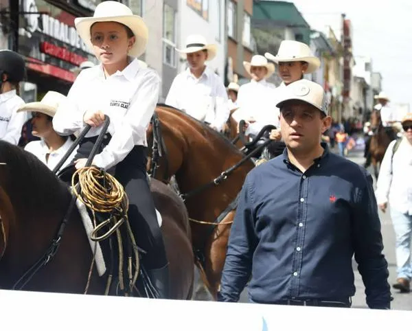 Los niños tomaron las riendas del paseo a caballo