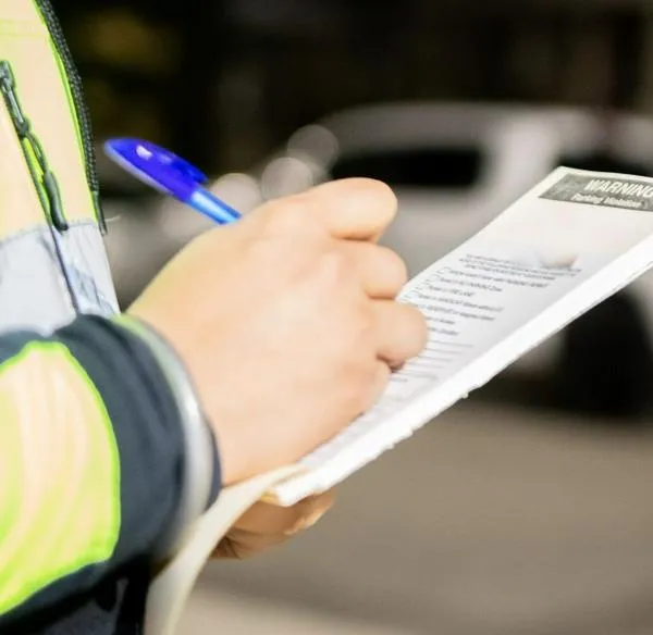 Nuevas tarifas para multas, patios, grúas y más servicios de tránsito en Bogotá