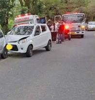 Choque múltiple termina con dos menores lesionados 