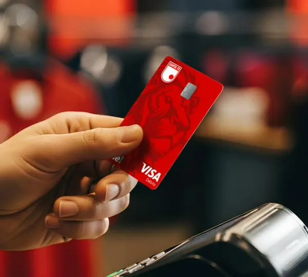 Independiente Santa Fe lanza tarjeta edición especial junto a billetera digital dale!